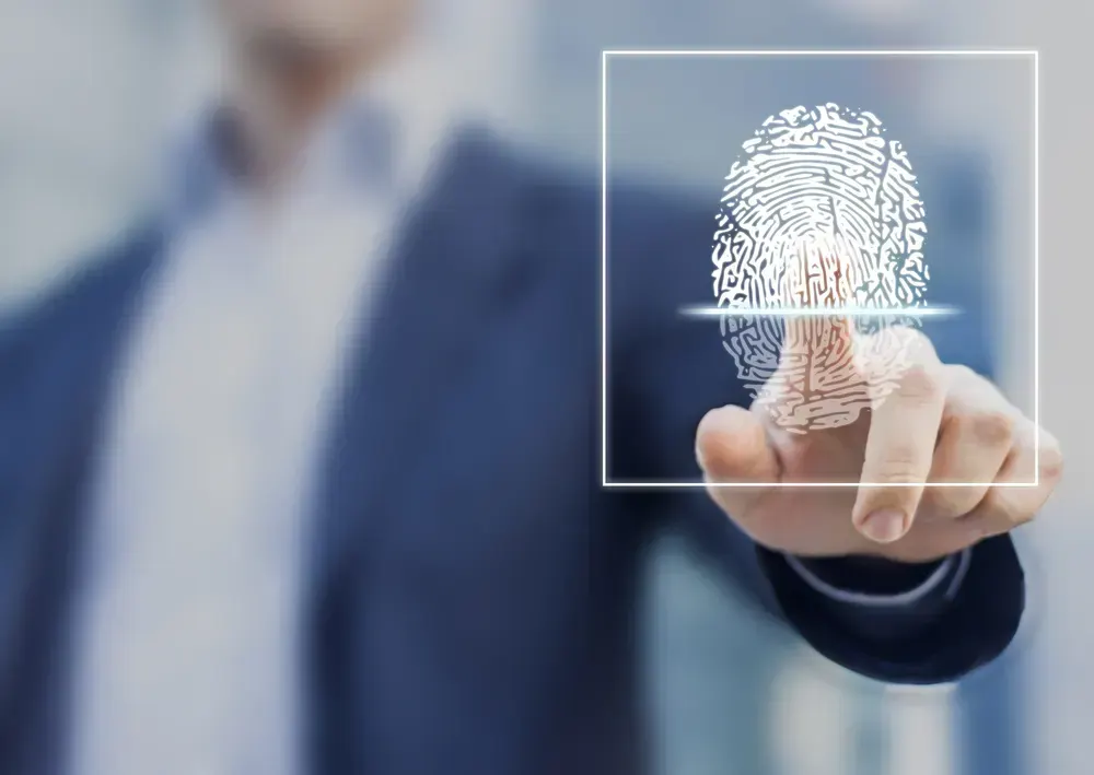 Authentification des utilisateurs et solution de supervision informatique : et si on faisait simple et sécurisé ?